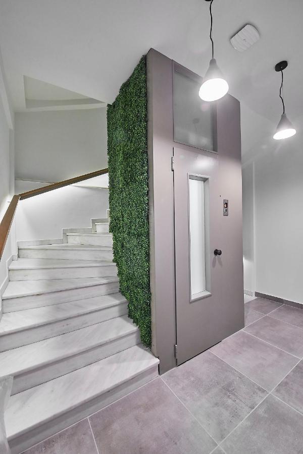 Spacious W. Huge Balcony + Acropolis View