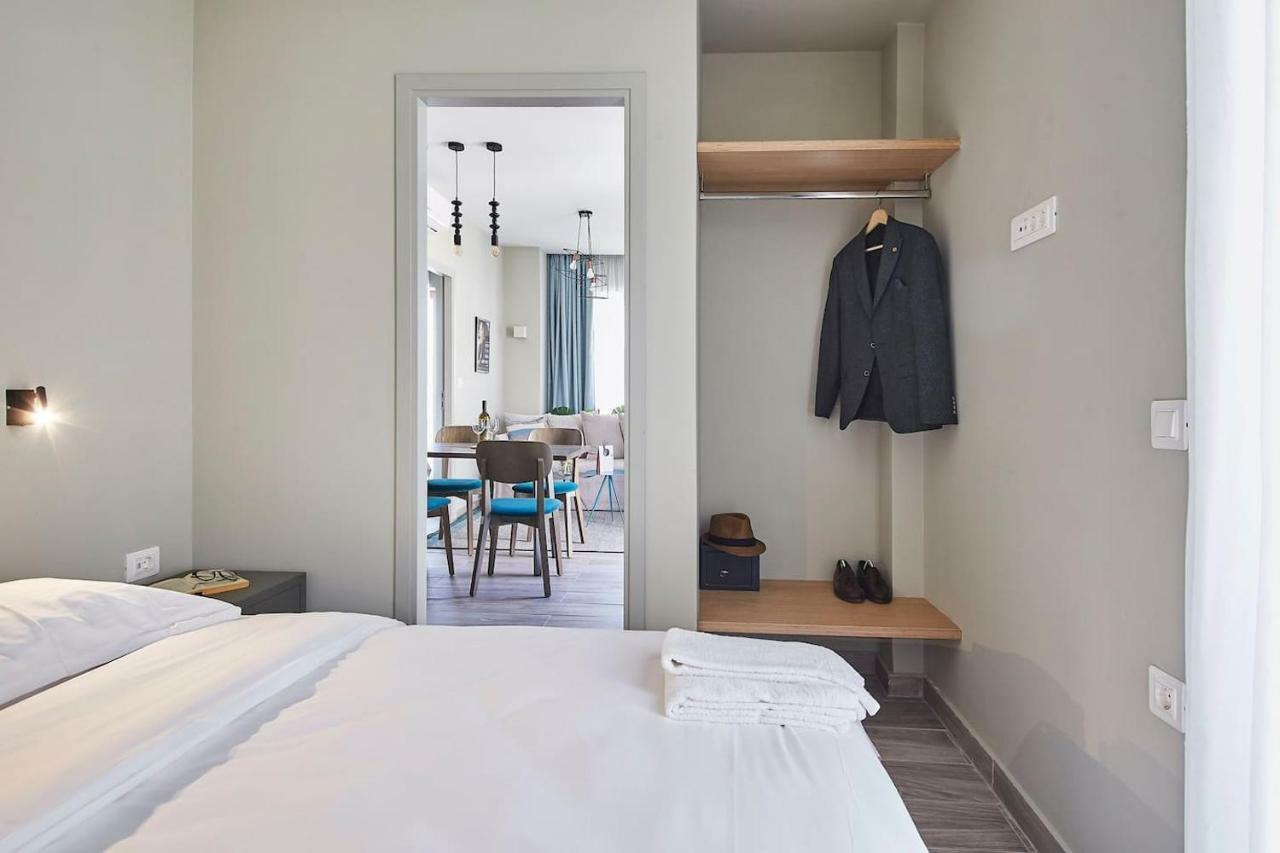 Spacious W. Huge Balcony + Acropolis View Athens